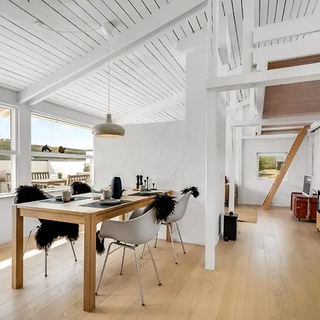 Nyrenoveret, Laekkert I Vejlby Klit Sj197 *